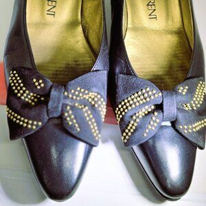 Yves Saint Laurent Black Leather Studded Bow Kitten Heel Pumps Size 6